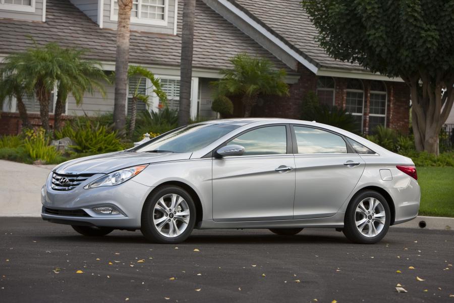  Hyundai Sonata 2011 года  (US) (фото 6 из 85)
